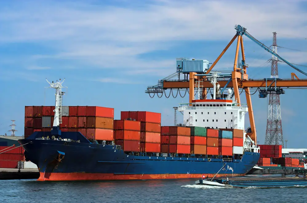 集装箱运输在国际海运中的应用与优化